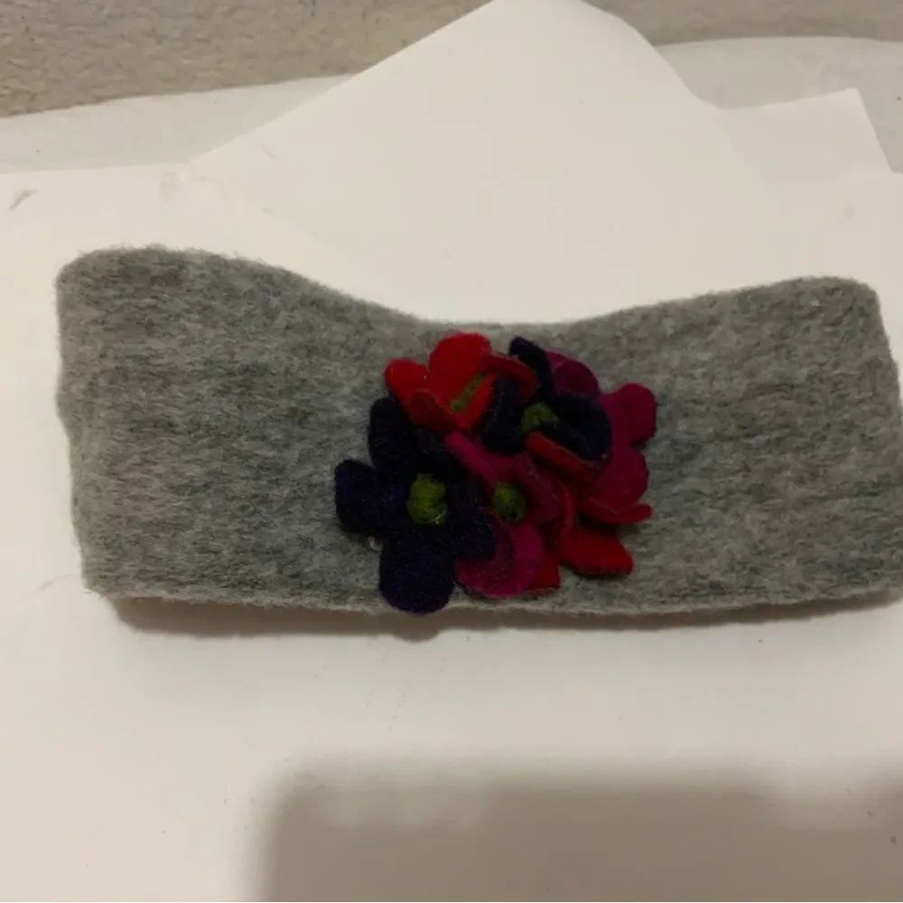 Excellent condition la Denice wool hat